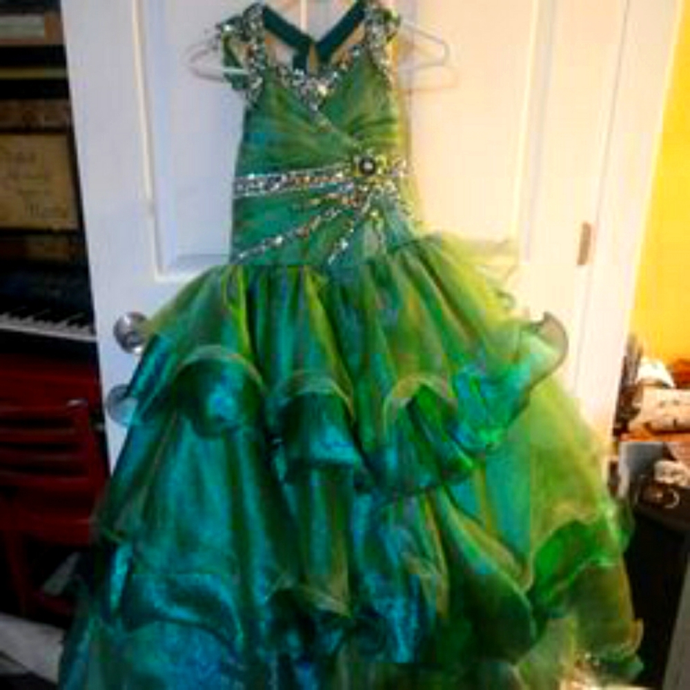 Girls pageant dress